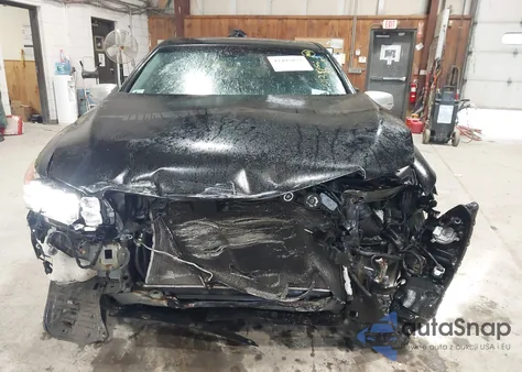 2014 Acura Rlx z USA, uszkodzony, nr VIN JH4KC1F9XEC004234